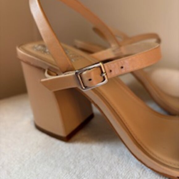 Vince Camuto beige/nude/cream strappy heeled sandals - 9.5 - Picture 3 of 10